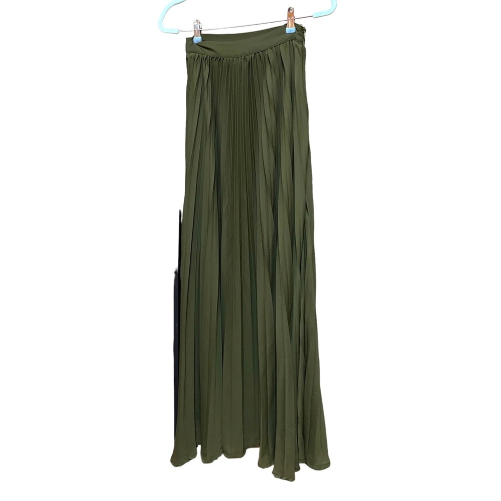 Perfect fall floor length skirt